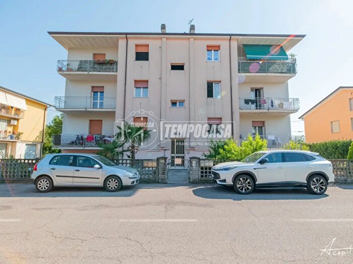 Appartamento con 5 locali in vendita in Via a E F Roncaglia, San Felice Sul Panaro