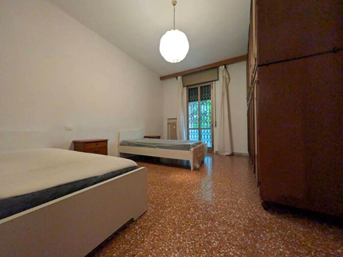 Appartamento trilocale in affitto in Via Filippo Beroaldo, San Donato, Bologna