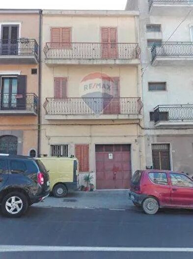 Casa con 6 locali in vendita in Via dei Galli, Vizzini