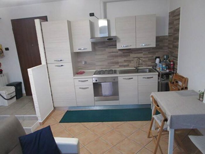 Appartamento bilocale in affitto in Via Carlo Cattaneo, Sciarè, Gallarate