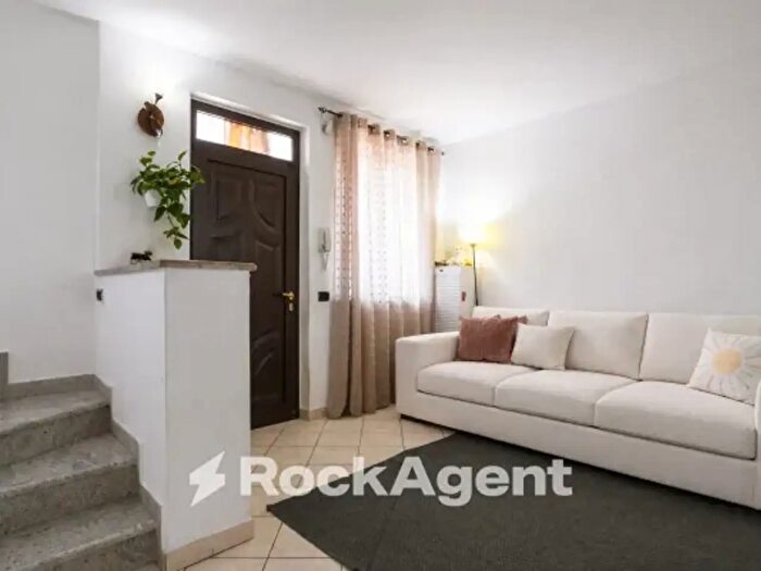 Casa trilocale in vendita in Via delle Industrie, Osio Sotto