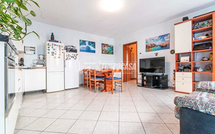 Appartamento trilocale in vendita in Fenegro