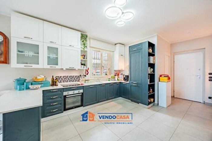 Case in Vendita e in Affitto - 3