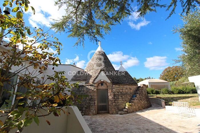 Casa quadrilocale in vendita in Cda Calongo, Cisternino