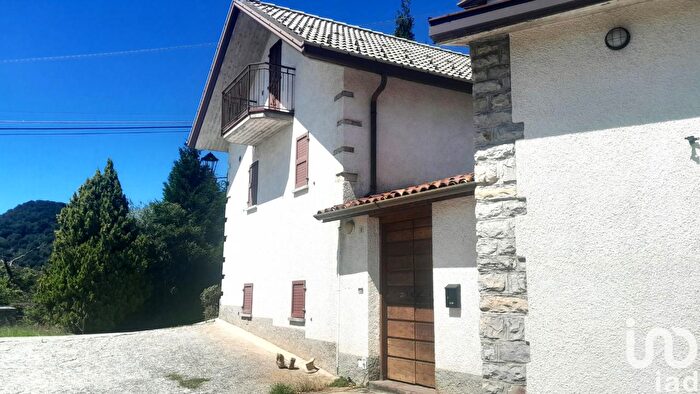 Appartamento bilocale in vendita in Via Medile, Torre De Busi