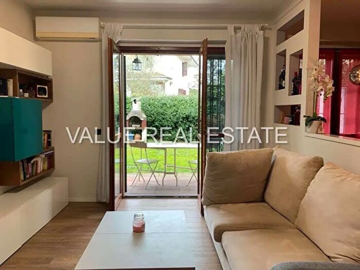 Appartamento bilocale in vendita in Via delle Rose, Cassina De Pecchi