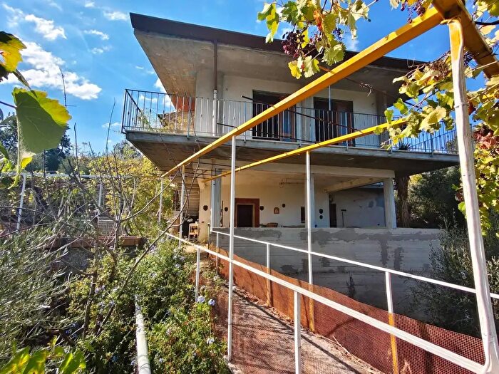 Casa quadrilocale in vendita in Località Sant' Adamini, Sonnino