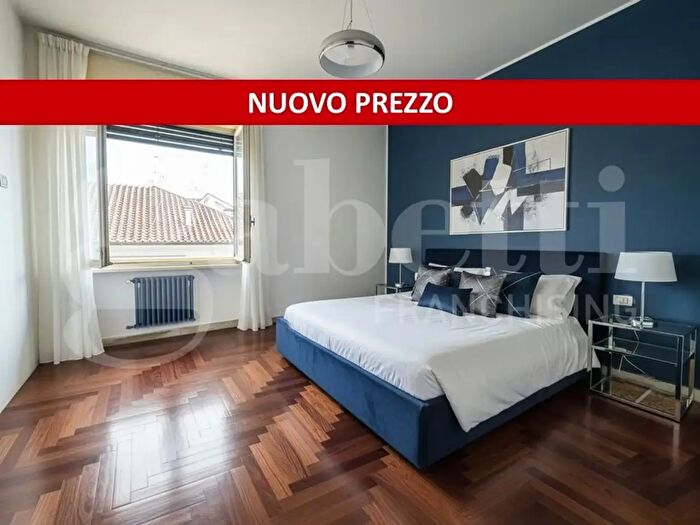 Appartamento trilocale in vendita in Via Alberico Albricci, Roma