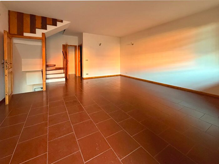 Casa con 6 locali in vendita in Via Giordano Bruno, Tresignana