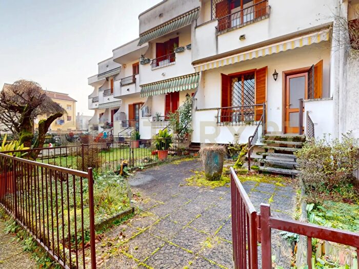 Casa con 5 locali in vendita in Via Baraggiole, Paderno Dugnano