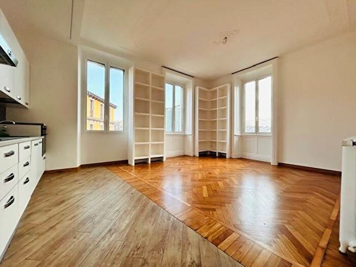 Appartamento trilocale in affitto in Via Spartaco, Cadore, Milano