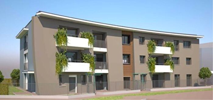 Appartamento trilocale in vendita in Via Guglielmo Oberdan, Arosio