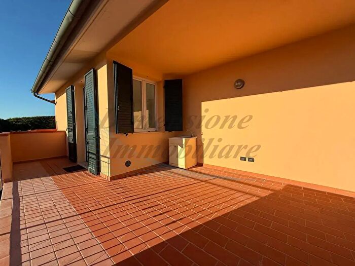 Appartamento quadrilocale in vendita in Via Fratelli Cairoli, Rosignano Marittimo