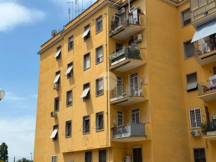 Appartamento bilocale in vendita in lGo Giuseppe Veratti, Roma