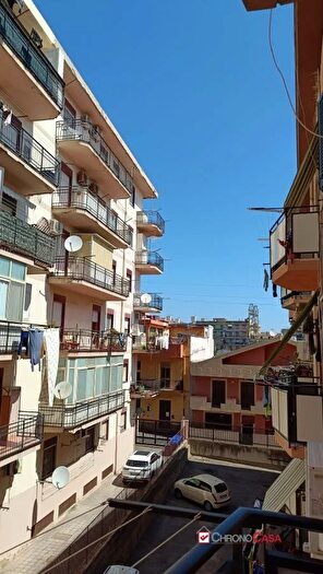Appartamento trilocale in vendita in Via Marco Polo, Messina