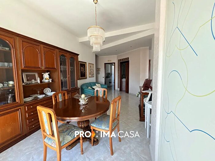Appartamento trilocale in vendita in Via Enrico Moscati, Salerno