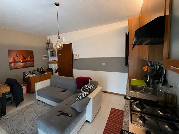 Appartamento trilocale in vendita in Via Olmo, Creazzo