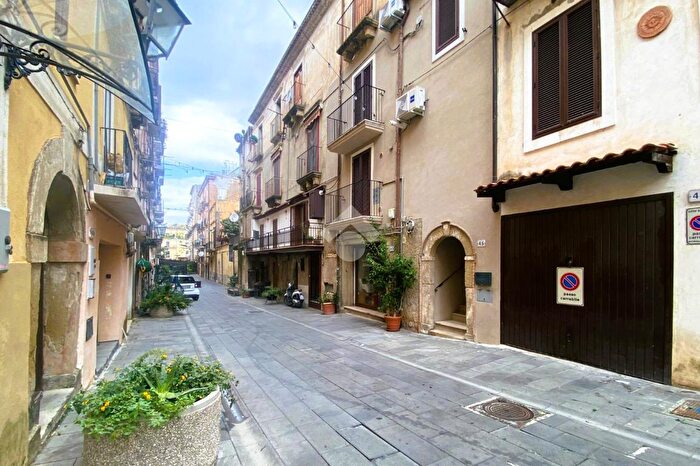 Appartamento trilocale in vendita in Via G Valitutti, Paola