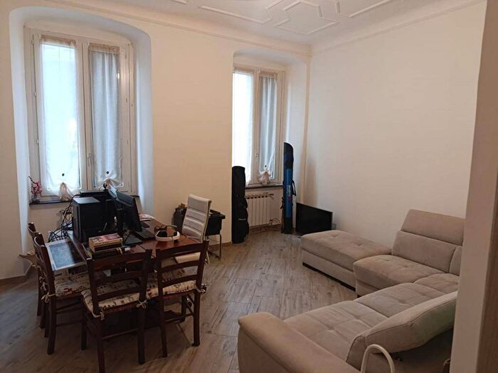Appartamento quadrilocale in affitto in Via Di Porta Soprana, Molo, Genova