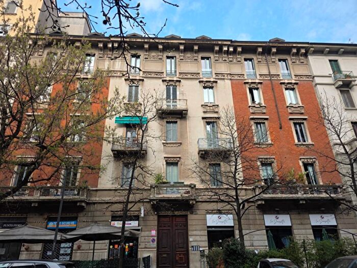 Appartamento monolocale in affitto in Via Correggio, De Angeli, Milano