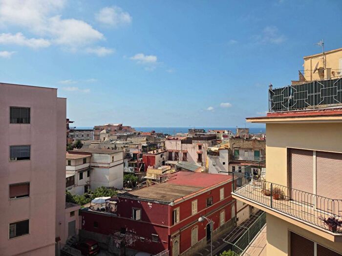 Appartamento trilocale in vendita in Via della Libertà Traversa Destra, Portici
