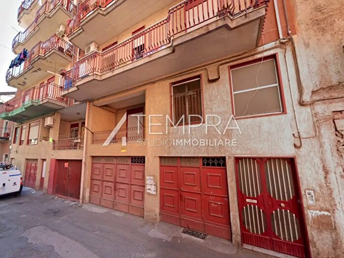 Appartamento con 5 locali in vendita in Adrano