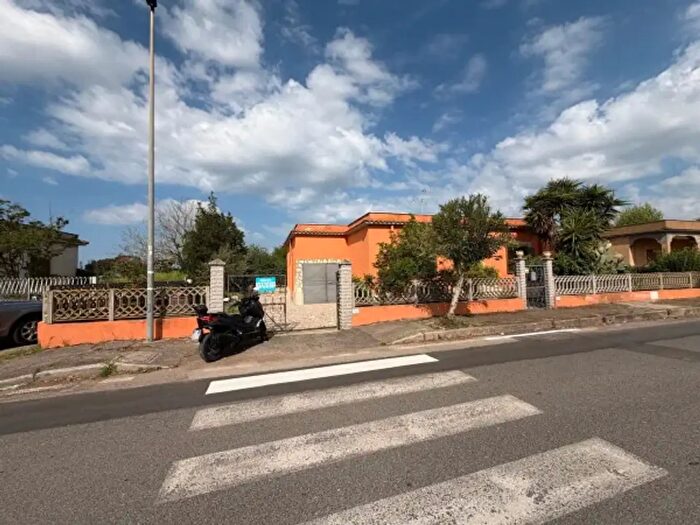 Casa trilocale in vendita in Via Cadolino, Nettuno