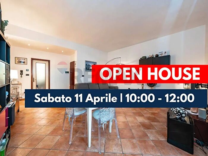 Appartamento trilocale in vendita in Via Compagnoni, Ferrara