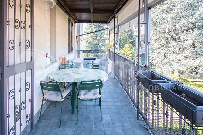 Appartamento con 5 locali in vendita in Viale Cooperazione, Cusano Milanino