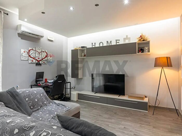 Appartamento quadrilocale in vendita in Via Salvatore Monte Forte, Siracusa