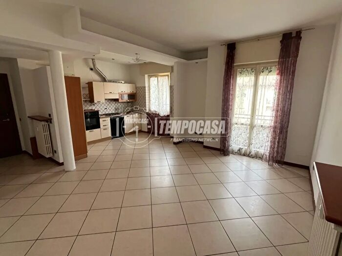 Appartamento trilocale in vendita in Via Angela Contini, Brescia