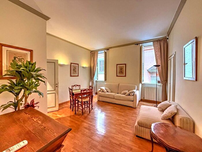 Appartamento bilocale in affitto in Via Vittoria, Spagna, Roma