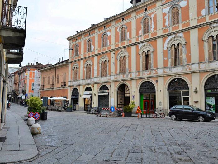 Case in Vendita e in Affitto - 3