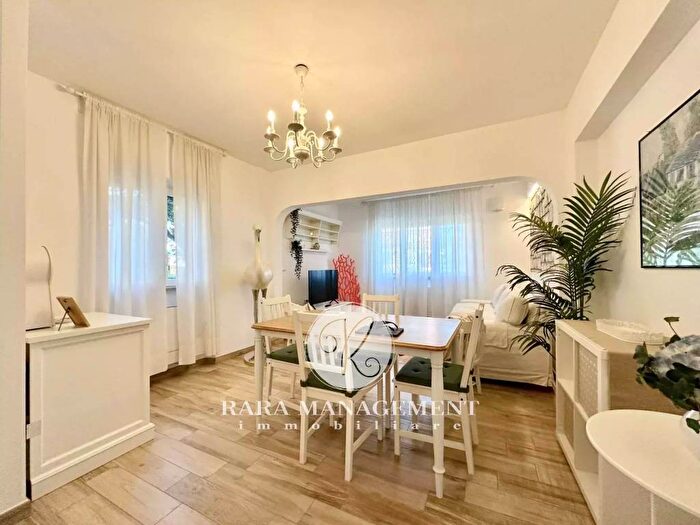 Appartamento trilocale in affitto in Collemarino, Ancona