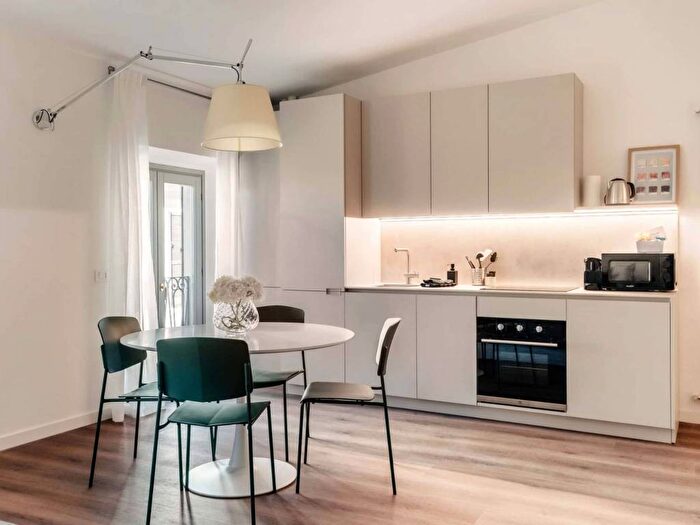 Appartamento bilocale in affitto in Via Maurizio Monti, Valduce Crispi, Como