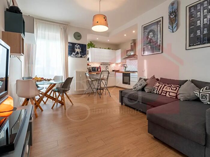 Appartamento trilocale in vendita in Via Marco dAgrate, Milano