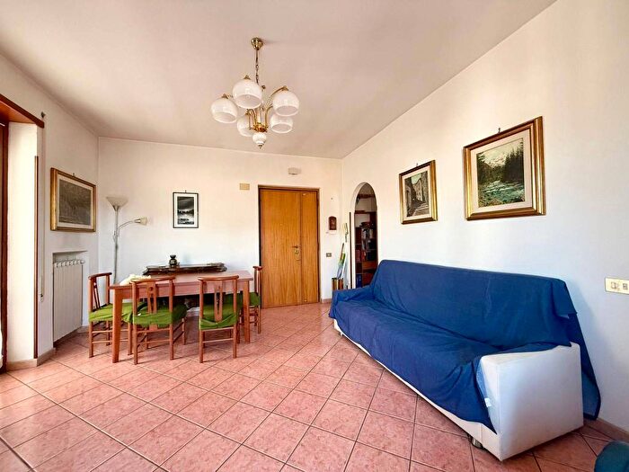 Appartamento bilocale in affitto in Via Romana, Centro, Nettuno