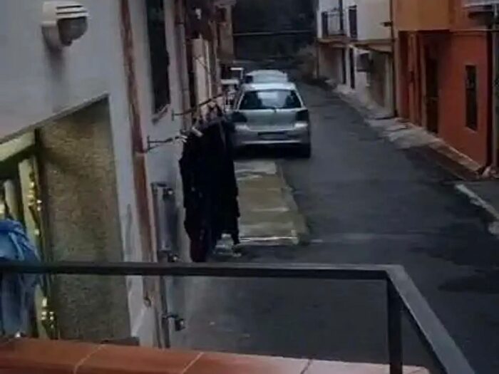 Appartamento trilocale in vendita in Messina
