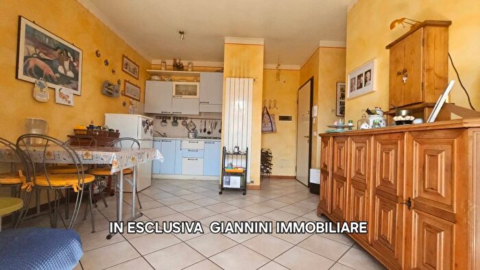 Appartamento trilocale in vendita in Via Felino Sandei Lucca, Lucca
