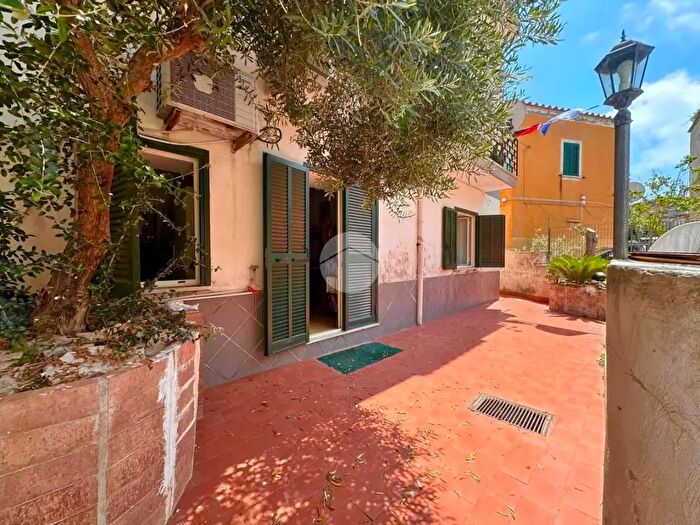 Appartamento bilocale in affitto in Via Bardia, Pozzuoli