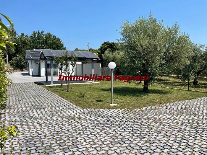 Casa trilocale in vendita in Via Colle CagioliLariano, Lariano