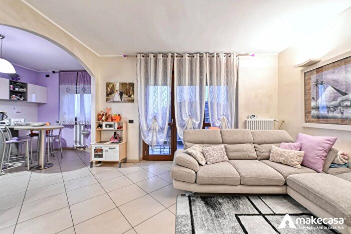 Appartamento trilocale in vendita in Via E Fermi, Melegnano