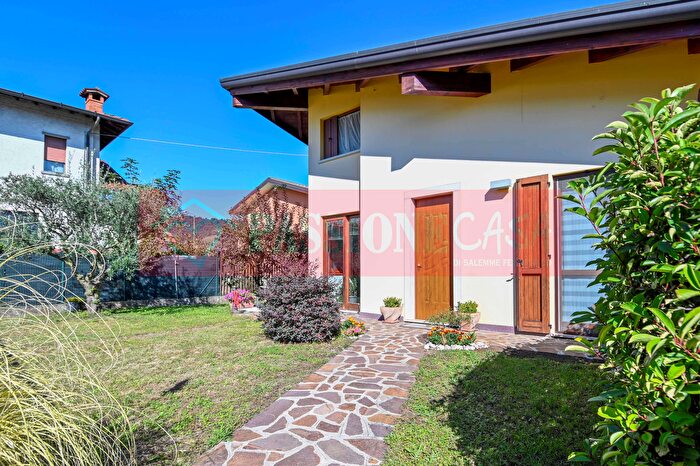 Case in Vendita e in Affitto - 3