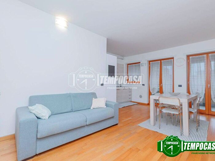 Appartamento bilocale in affitto in Via Perin del Vaga, Certosa, Milano