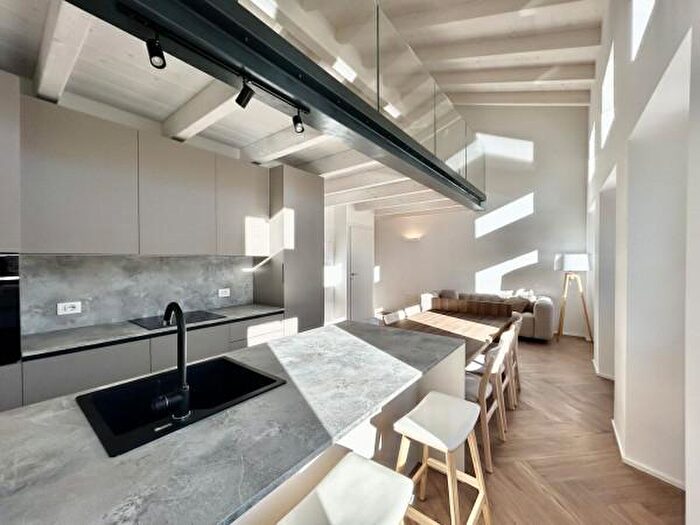 Appartamento trilocale in vendita in Via Lungo Adda, Morbegno