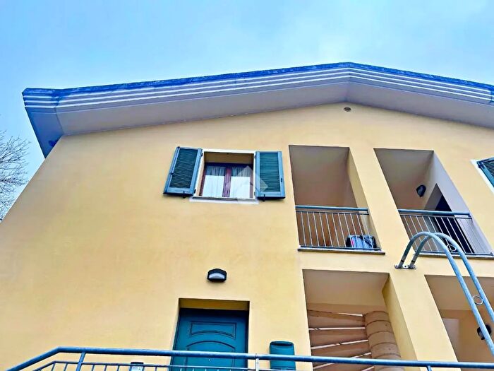 Appartamento trilocale in vendita in Via Roma, Montelabbate