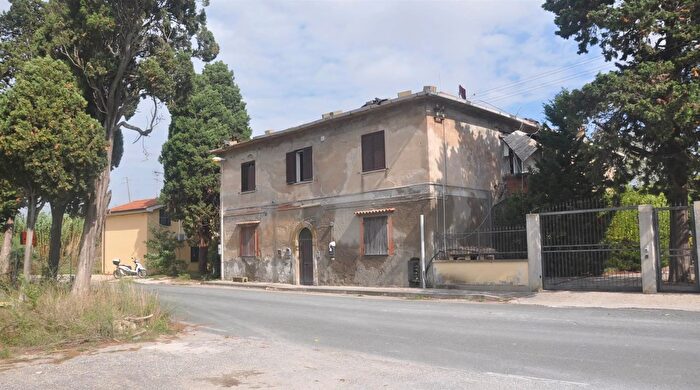 Appartamento con 5 locali in vendita in Orciano Pisano