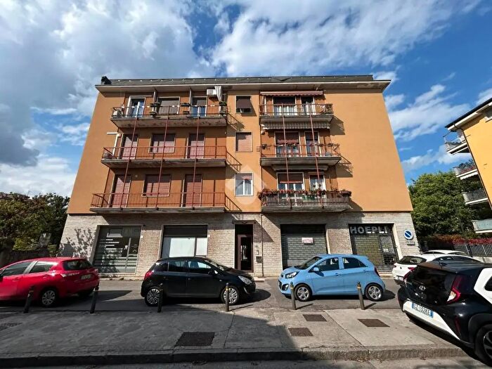 Appartamento quadrilocale in affitto in Via dei Bagni, Brescia