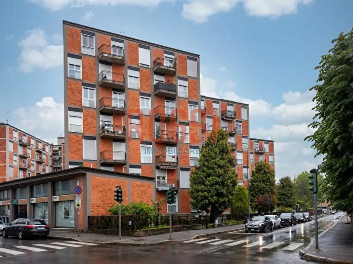 Appartamento bilocale in affitto in Via Ferrari, Monza