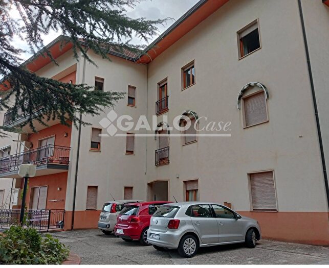 Appartamento con 7 locali in vendita in Spezzano Della Sila